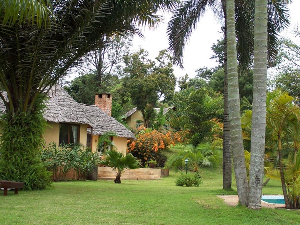 Arusha Safari Lodge Buitenkant foto